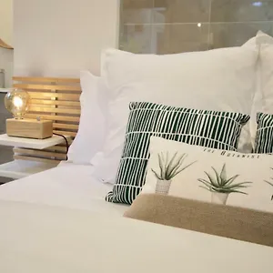 La Clarte Bed & Breakfast