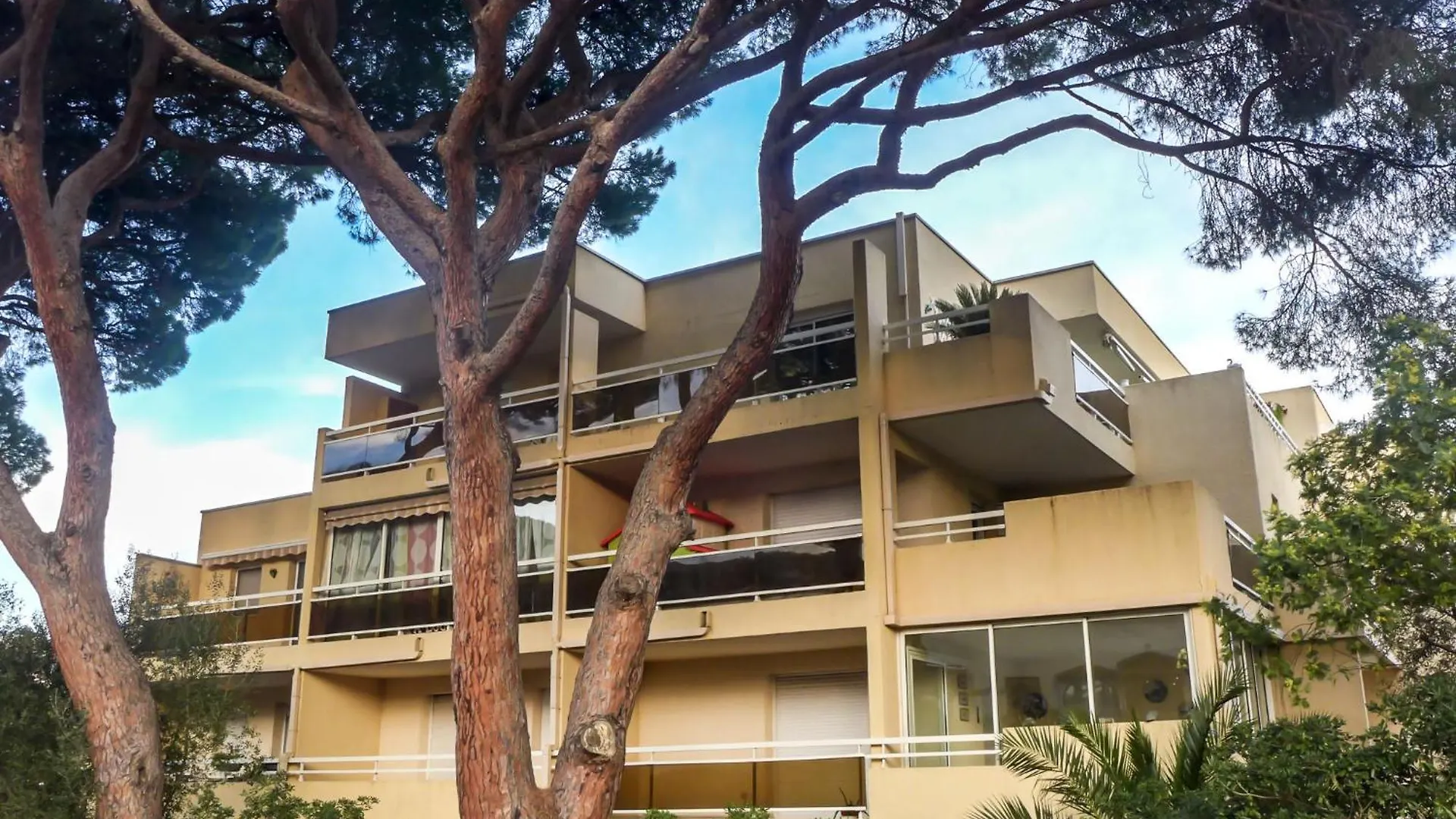 Apartment Jardin De La Fontaine-3 By Interhome Cavalaire-sur-Mer