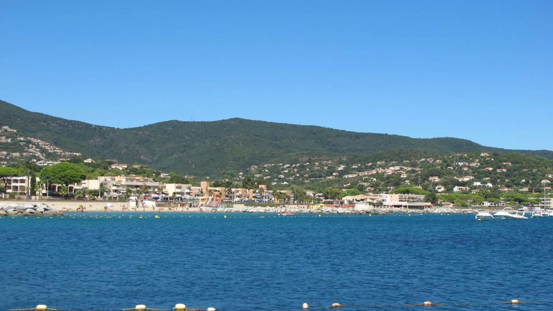 Apartment Jardin De La Fontaine-3 By Interhome Cavalaire-sur-Mer 0*,  Frankrig